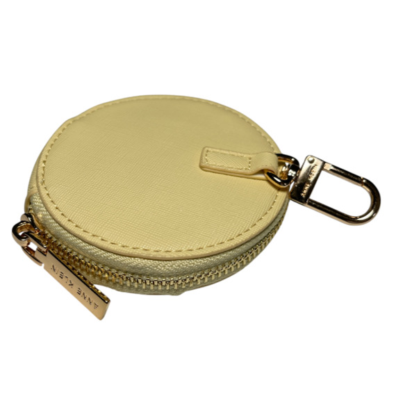 NEW Anne Klein Round Coin Purse Clip Cream Zip Close Pouch Swivel Clip - Picture 3 of 9
